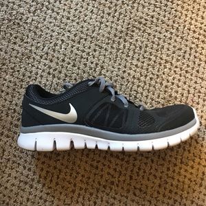 Black Nike Shoes